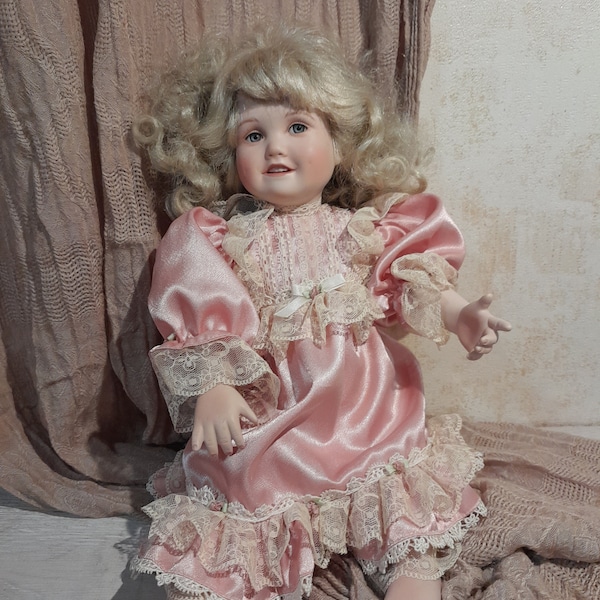 Vintage German doll,  Das Puppen Kunstarchiv collectible porcelain doll