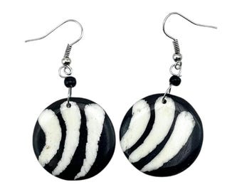 Handmade African Round Batik Claw Mark Cow Bone Earring