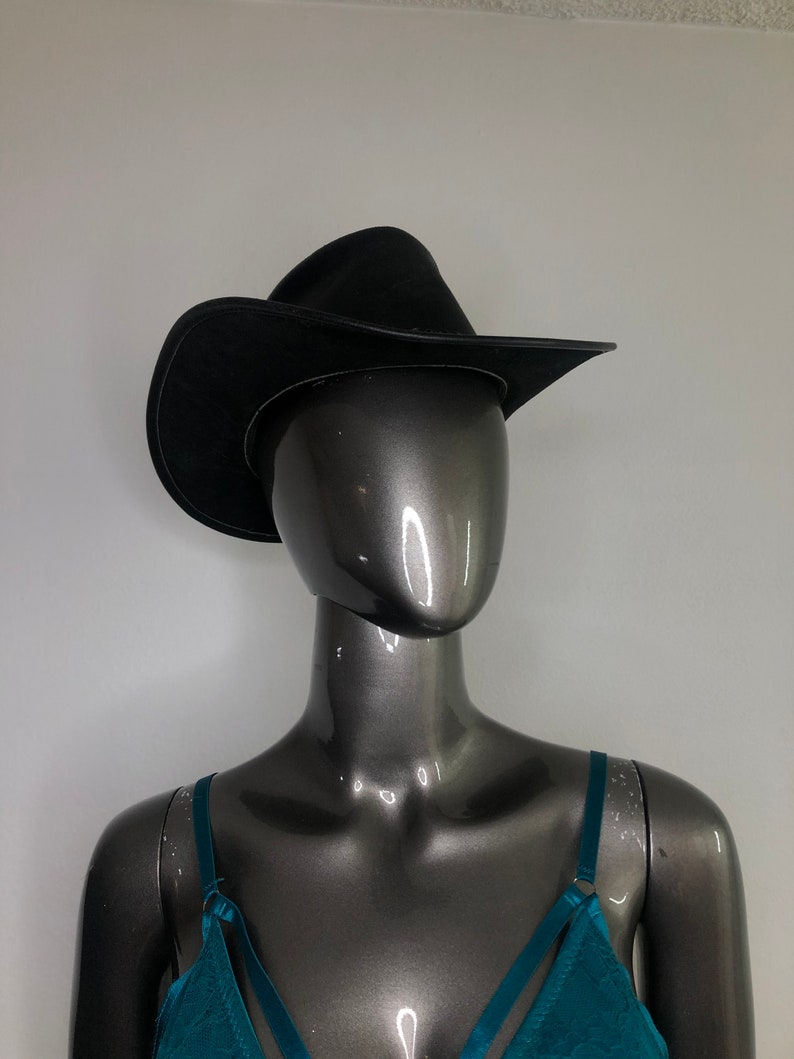 Black real leather cowboy hat with belt unisex.