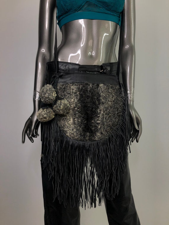 Black real leather with grey karakul fur shoulder… - image 1