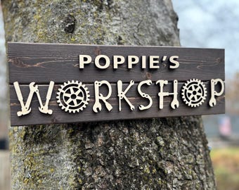 Personalized Wood Workshop Sign: 3D Lettering, Rustic Pallet Style