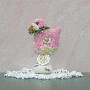 ONE PINK Primitive Easter Chick Peeper Make-Do, OLD Doorknob, Cupboard Tuck, Tiered Tray Spring Decor, Shelf Sitter, Farmhouse Gathering,