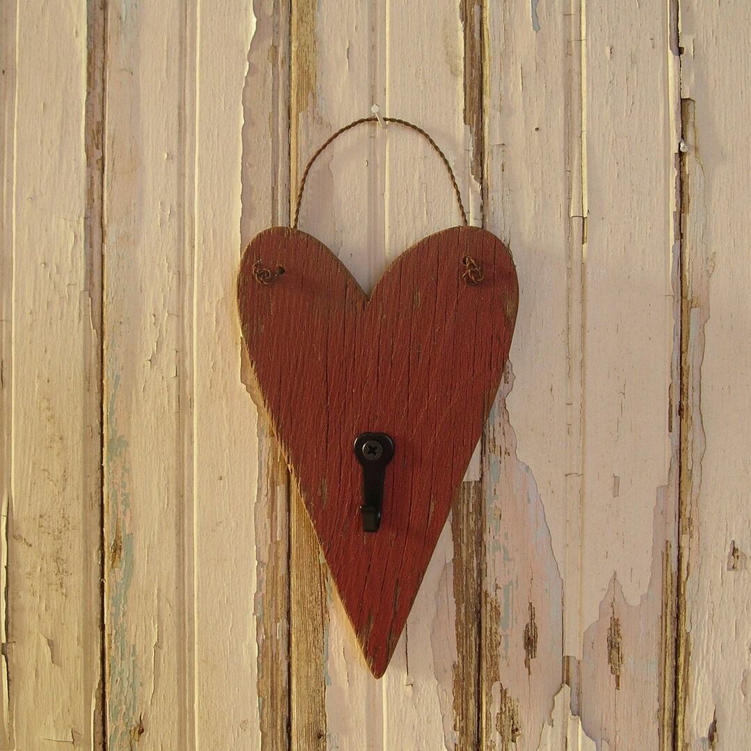 Antique ORIGINAL Paint Red 1920s Homestead Barn Wood Heart Key Holder ...