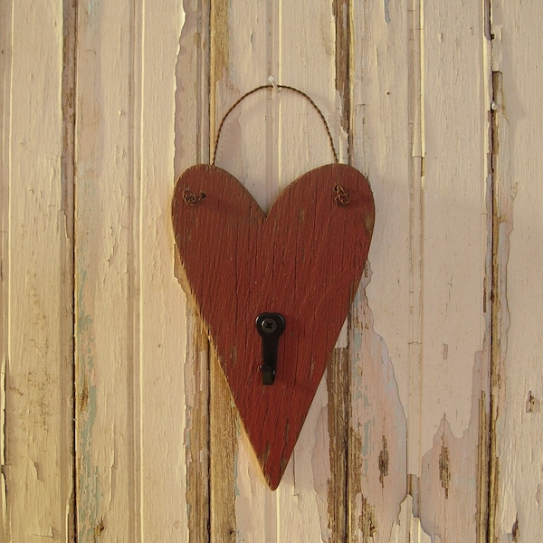 Antique ORIGINAL Paint Red 1920s Homestead Barn Wood Heart Key Holder, Primitive Modern Farmhouse Gathering, Door Peg Nail Knob Hanger