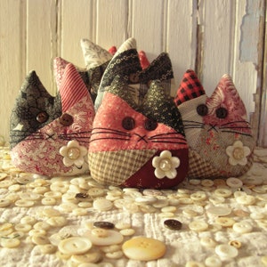 Primitive Barn Cat Bowl Filler Ornament, Mini Pillow Cupboard Tuck ...