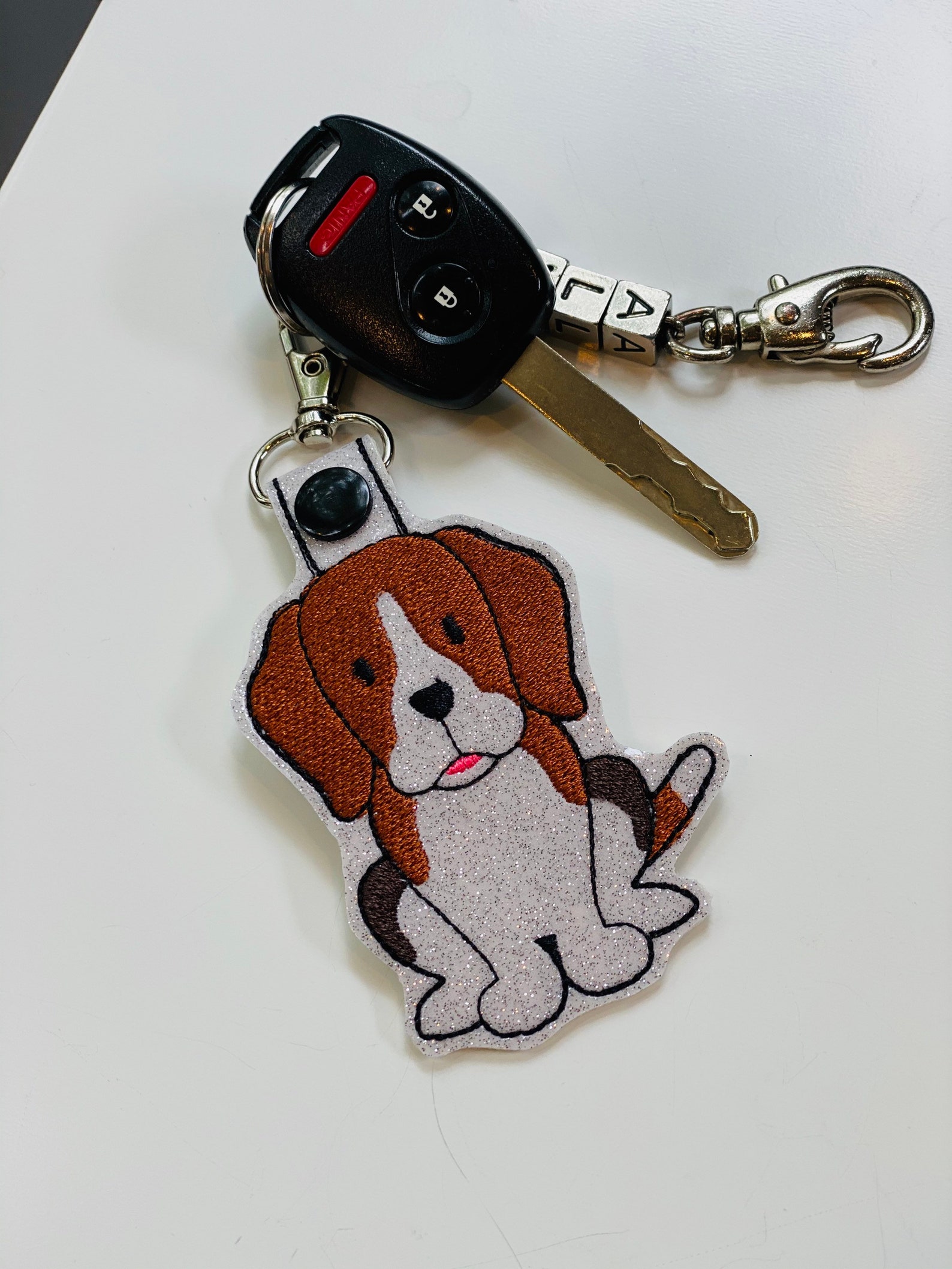 Beagle Dog Keychain Dog Lover Keychain Cute Dog Keychain Etsy