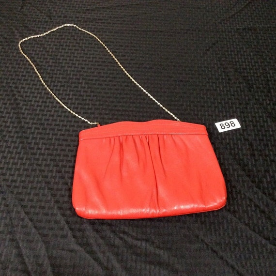 70s Vintage Red Clutch Purse Gold Chain Strap Hin… - image 1