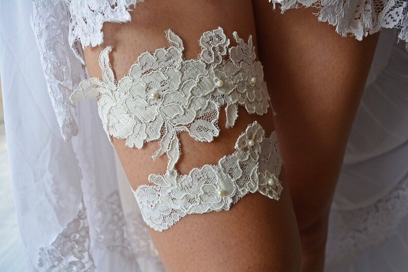 Garter Set Ivory Wedding Bridal Garter Belt, Ivory Lace Wedding Gift