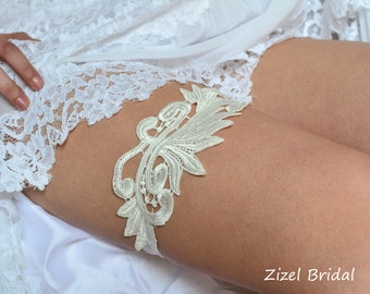 Bridal Garter Set Ivory Lace Rustic Wedding Garter Set, Ivory Wedding Clothing Lingerie Garters Belt, Ivory Lace Flower Handmade Garters Set