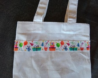 Small party tote bags / party favor bags