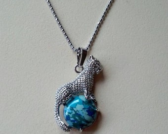 Leopard necklace with imitation turquoise stone