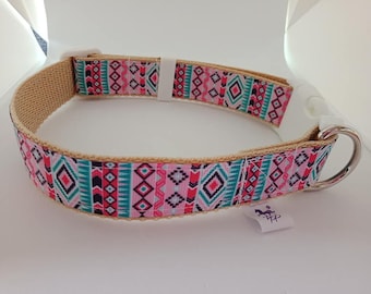 Geometric pattern adjustable dog collar