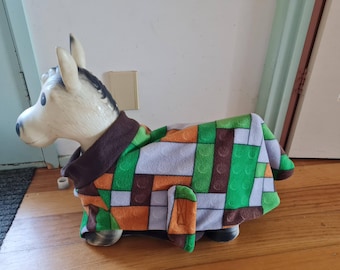 Cappotto per cani in pile con stampa a blocchi marrone, verde e arancione, taglia XL