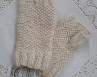 Fingerlose Handschuhe aus Schafwolle