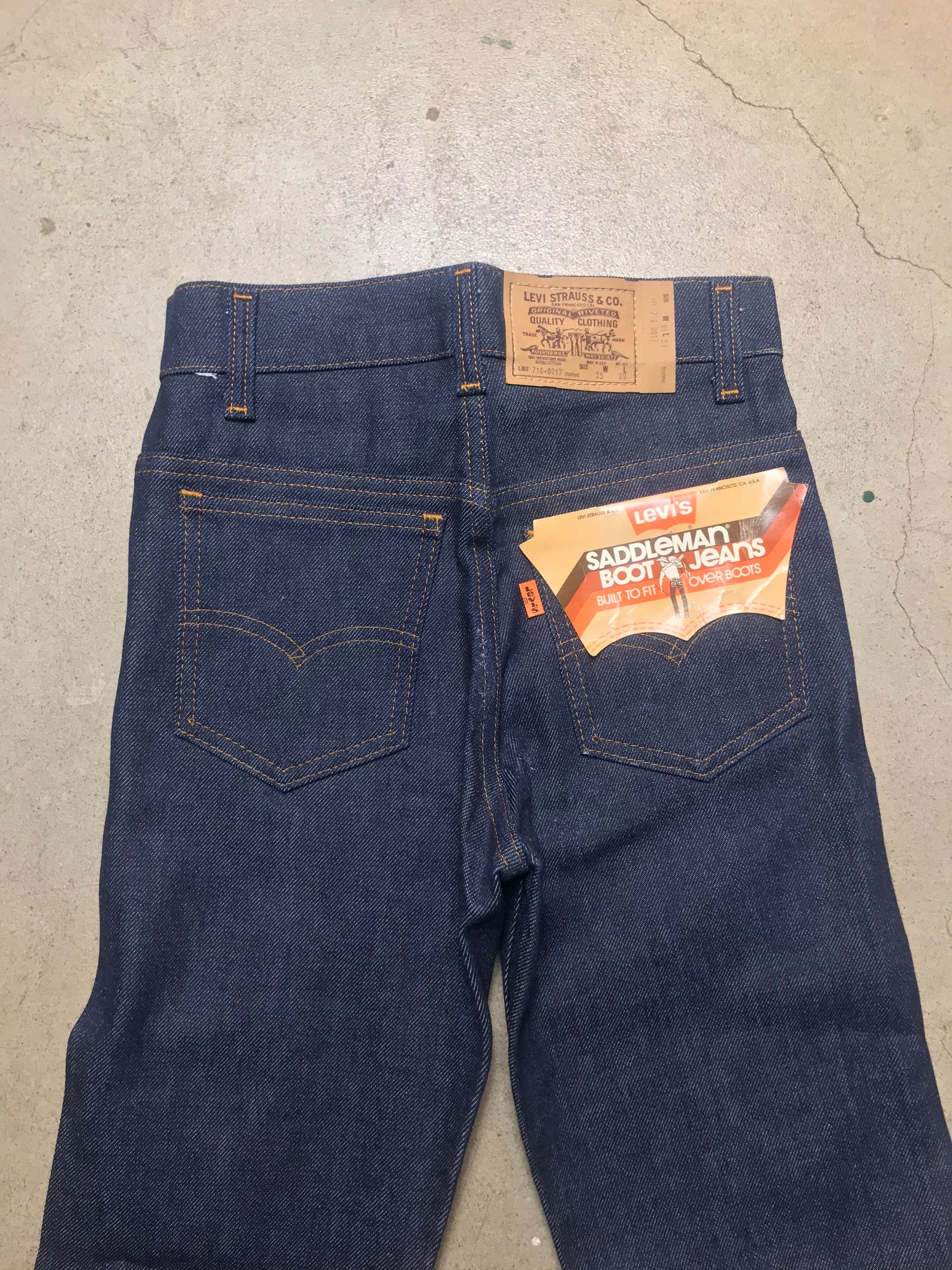 levi's saddleman jeans