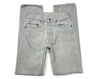 Levis W28 L33 USA Slim 501 Great Fades Button Fly 1990’s