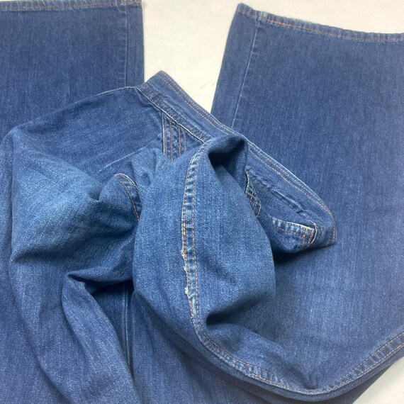PlushBottom W23 L32 Bell Bottom Jeans Lovely Light Co… Gem