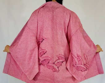 Japanese Women's Kimono Jacket, Ruby Red Shibori Silk Haori Tie Dye Jacket Size L, Vintage Japanese Kimono Cardigan, Short Kimono