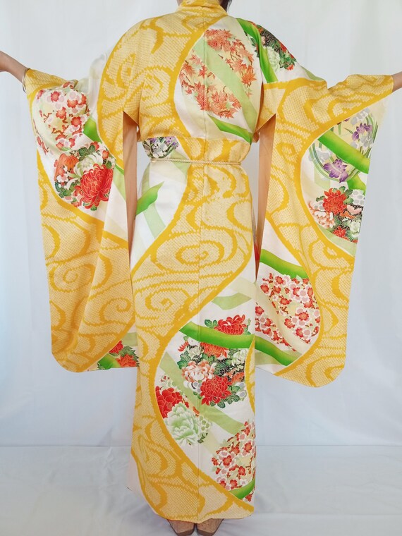 SALE - Vintage Furisode Yellow Kimono Robe with C… - image 3