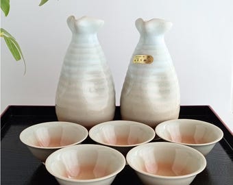 Vintage Hagi Yaki Sake Set: Tenpōzan Kiln – Ceramic Tokkuri & Guinomi - Japanese Pottery