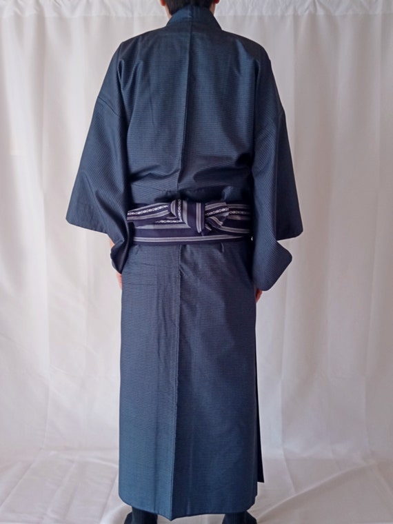Japanese Men's Kimono Robe in Dark Blue Size L, V… - image 3