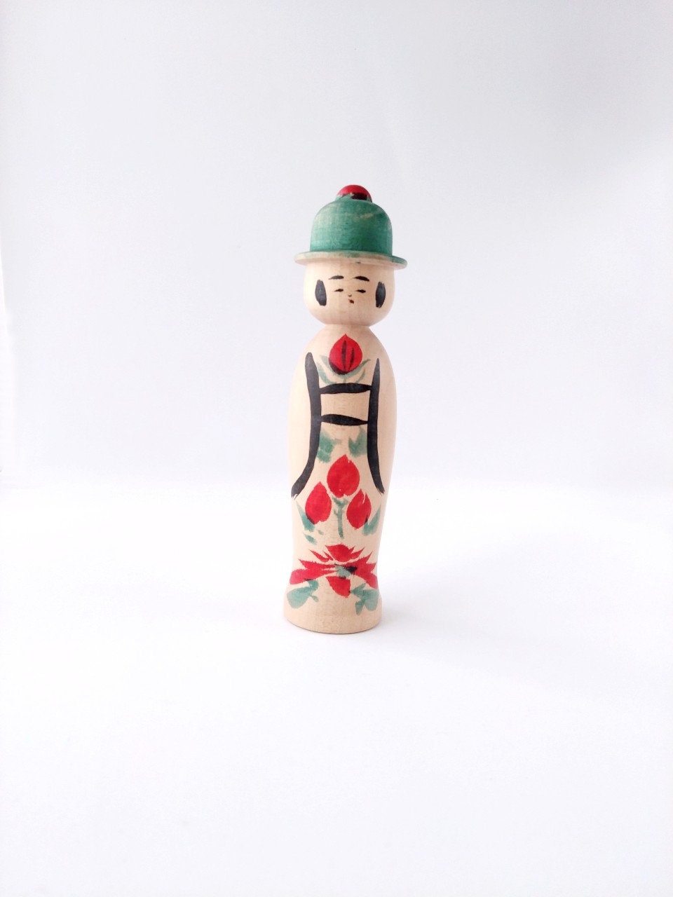 Vintage Japanese Kokeshi Doll, 13.5 cm Tall, Handmade Japanese Wood Doll, Primitive Doll, Japanese Gift and Collectibles, Home Decor