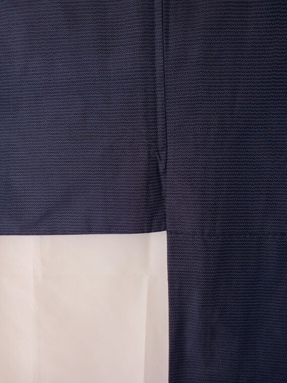 Japanese Men's Kimono Robe in Dark Blue Size L, V… - image 10