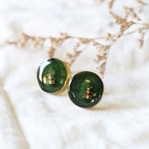 Ant on Grass Cufflink / Creative jewelry Original design and made by Linen Jewelry