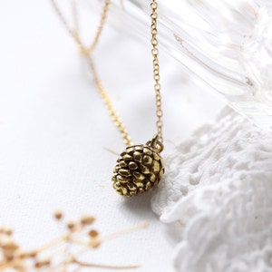 Nature Pine Cone Pendant Neckalce,Pine Cone Necklace,Charm Pine Cone Pendant,Everyday Necklace,Miniature Pine Cone,Woodland Pinecone Pendant