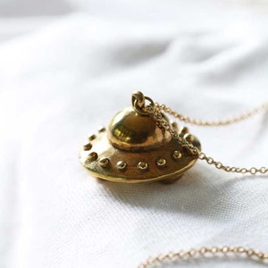 UFO Necklace / Linen Jewelry / Brass Necklace / Charm Necklace / Everyday Jewelry