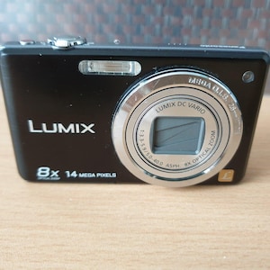 Panasonic Lumix DMC-FS30 Camera