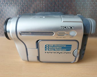 ビンテージビデオカメラ Sony DCR-TRV240E Pal Digital 8 ハンディカム