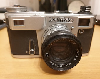 ヴィンテージ キエフ 4 レンジファインダーカメラ（ジュピター 8 M 50