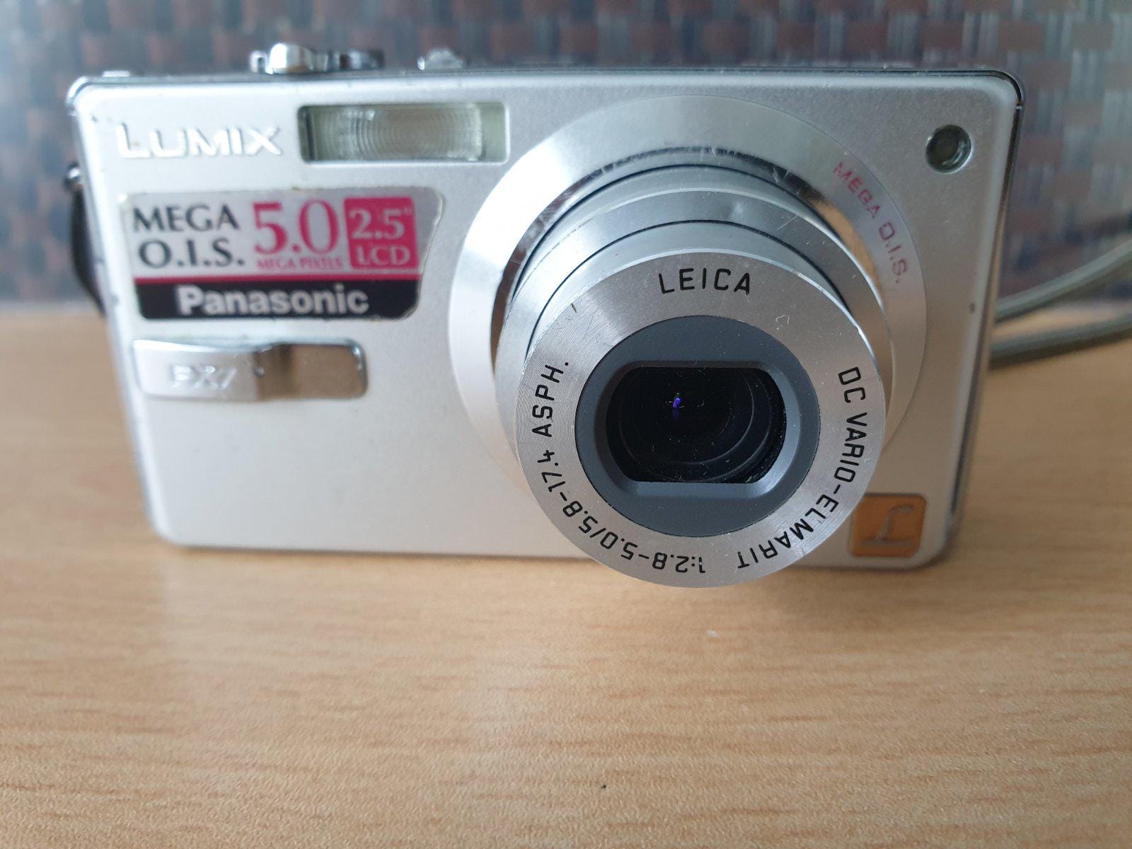 Panasonic LUMIX DMC-FX7 082 【公式通販】