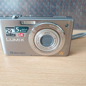 Panasonic Lumix DMC-FS15 Camera