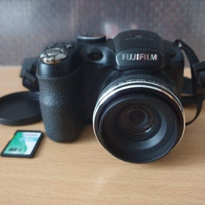 Digital camera FUJIFILM FinePix S2980