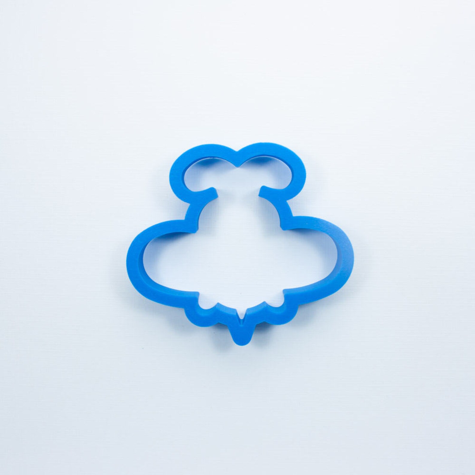Bee Hive W/ Mini Bumble Bee Cookie Cutter Set