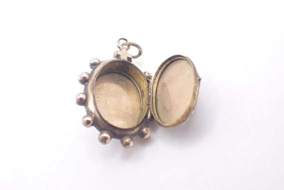 Antique Picture Photo Mourning Locket Gold Plated… - image 2