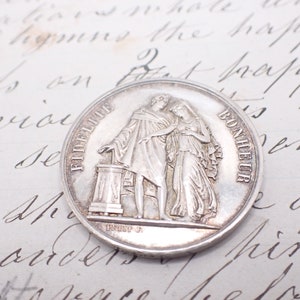 Medalla de boda francesa, moneda, medallón, plata, cristiano, firmada, Petit F Argent Antique