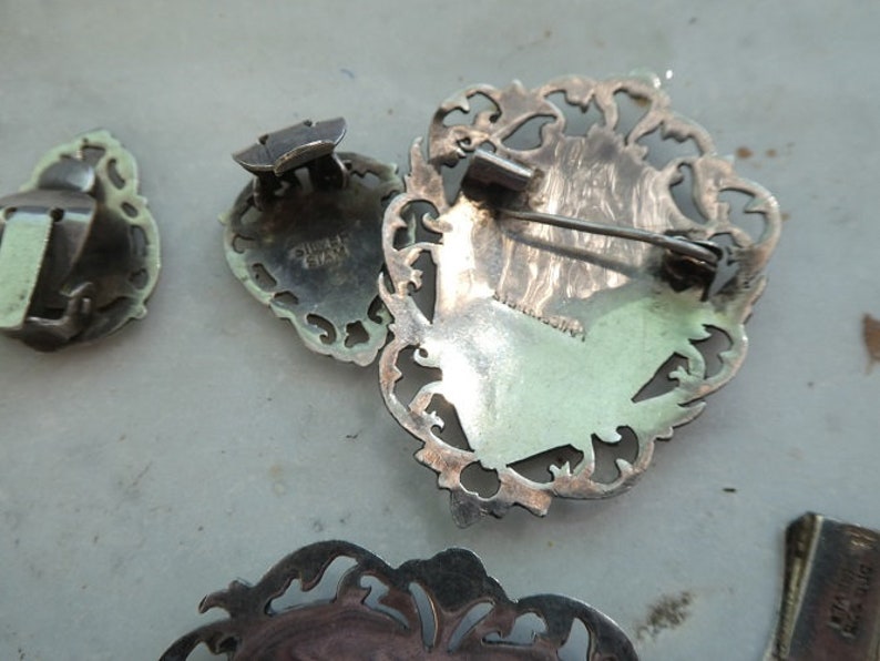Vintage Brooch Bracelet Earrings Job Lot Siam Silver 6 Pieces Niello Enamel Jewellery Heart Shape Pin Back Earrings Link Bracelet