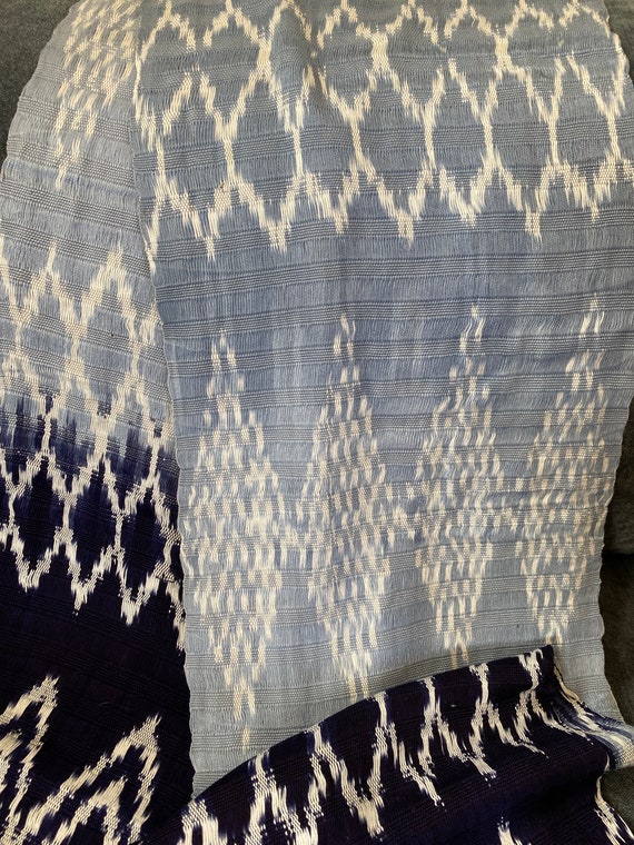 Handwoven vintage Guatemalan ikat dyed cotton sca… - image 4