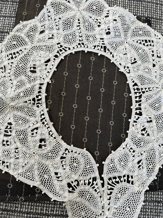 Vintage Brussels fine lace collar - image 5