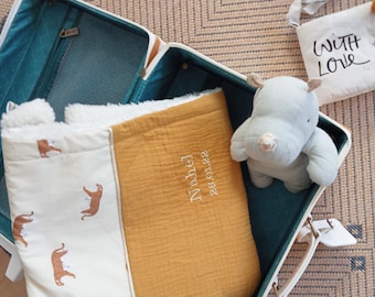 Personalized baby blanket with name – newborn gift – soft baby blanket – baby shower idea – gift for new mom