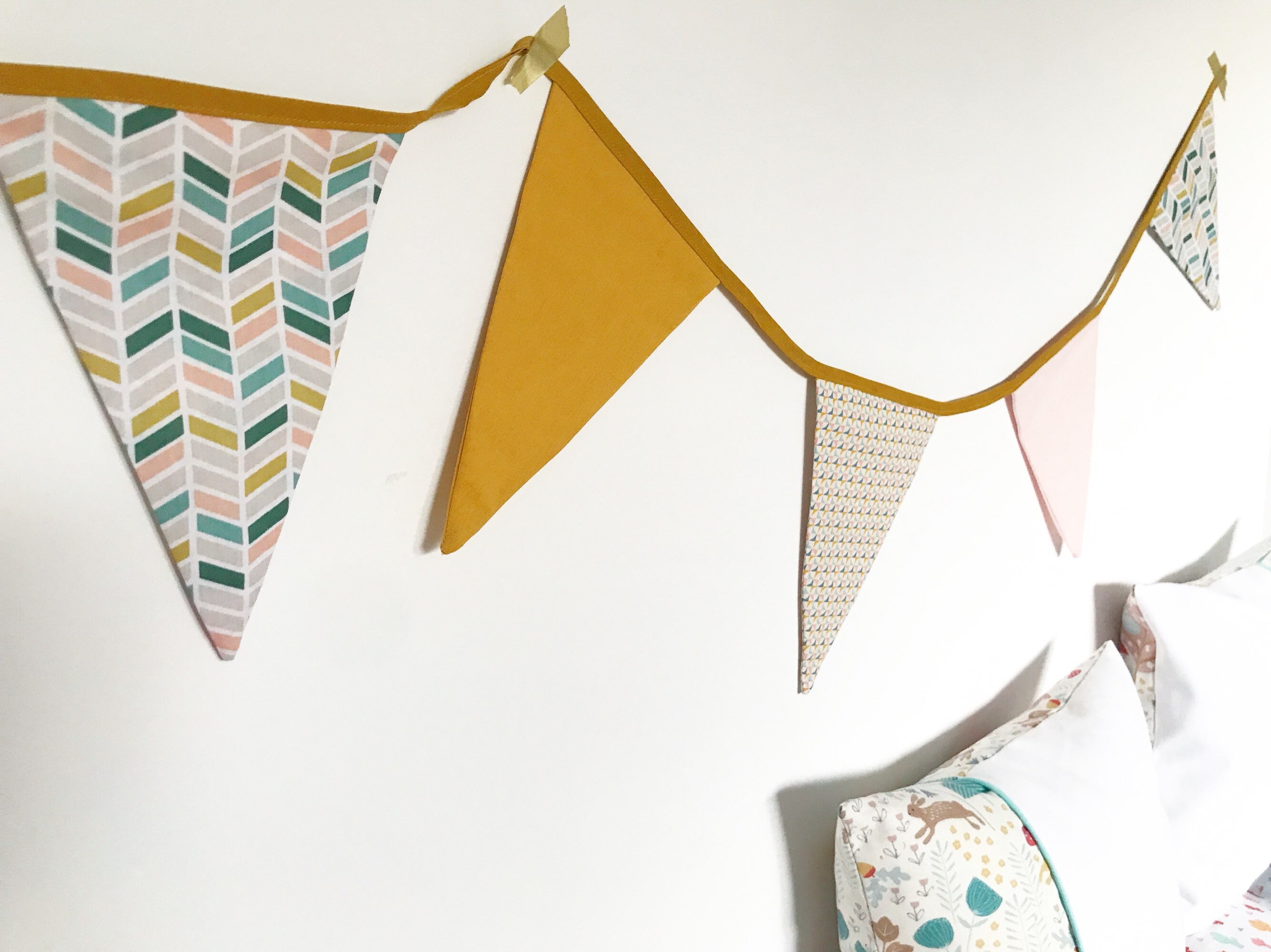 Guirlande de Fanions Gaston. Déco Pour Chambre d'enfant.. Personnalisable. 2M50. 8/9 Fanions.