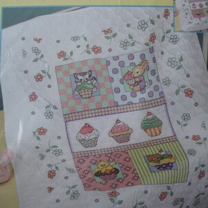 Sweet As a Cupcake with an array of animals loving their Cupcakes in this yummy design/ Cross Stitch Quilt Kit/ Janlynn/ 34x43/ NEW Sealed