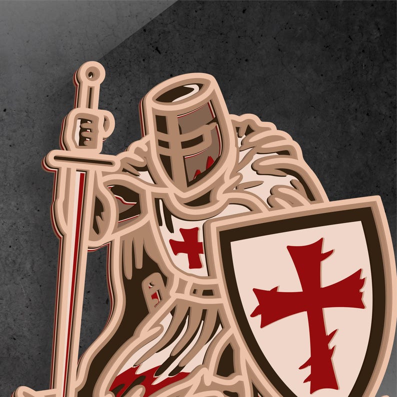 K&ouml;nnte beinhalten: Detaillierte Illustration eines mittelalterlichen Ritters in R&uuml;stung, der ein Schwert und einen Schild h&auml;lt. Der Ritter ist in Braun- und Beiget&ouml;nen dargestellt, mit einem roten Kreuz auf dem Schild. Das Kunstwerk hat einen geschichteten 3D-Effekt auf grauem Hintergrund.