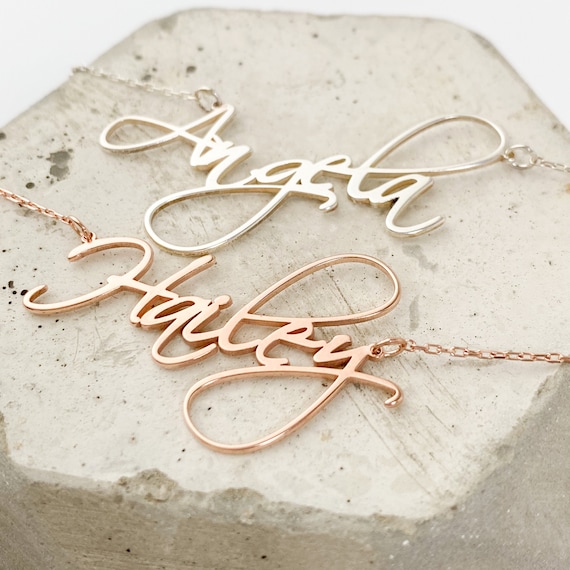 Script nameplate necklace deals