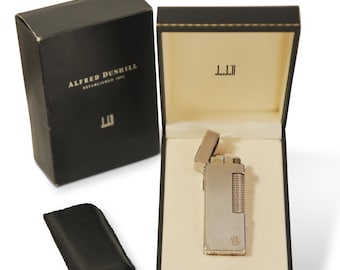 Alfred Dunhill versilbertes Rollagas-Zigarettenfeuerzeug mit Originalverpackung und Ledertasche