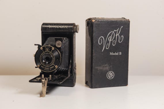 Eastman Kodak Vest Pocket Model B 127 Roll Film Folding Bellows Camera With Original Kodak Box 1920's