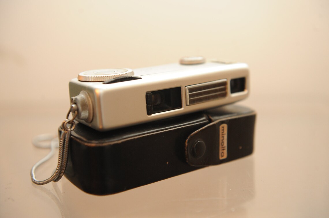 minolta 16 camera value